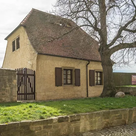 Apartment Jaegerhaus Auf Schloss Neuenburg *