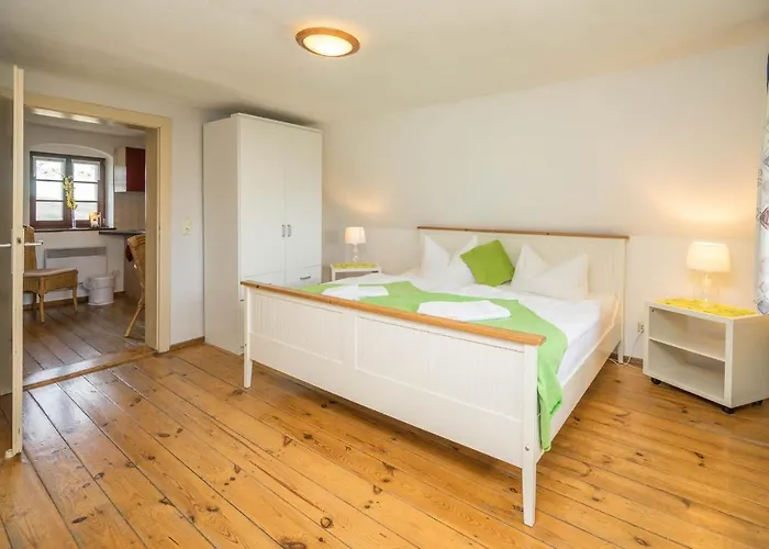 Appartement Jaegerhaus Auf Schloss Neuenburg Freyburg